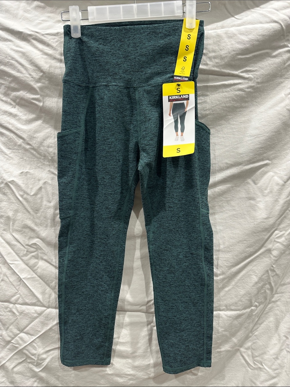 Kirkland Signature Ladie’s Brushed Capri in Green and Black NWT